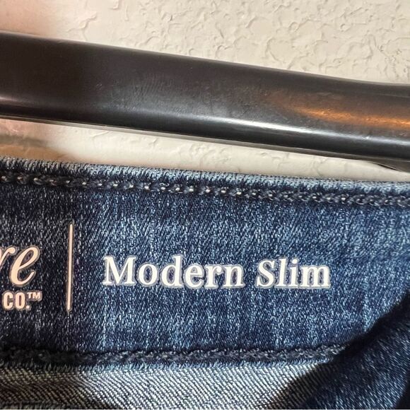 Signature by Levi's Medium Blue High Rise Modern Slim Jeans Womens Size 33 - Picture 5 of 9